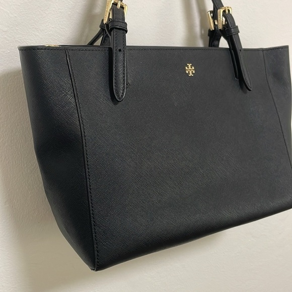 Tory Burch Black York Saffiano Leather Purse - Picture 2 of 6